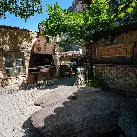 La Bouscatière Maison d'hôtes 4*