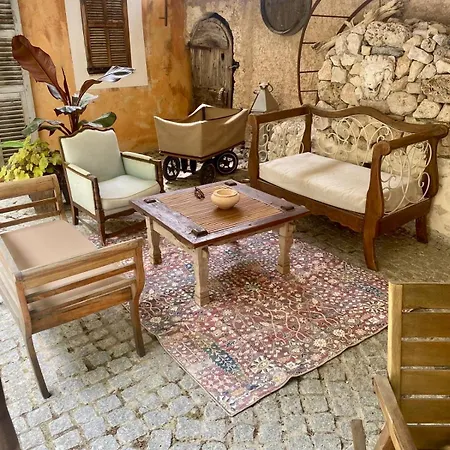 La Bouscatière Maison d'hôtes 4*