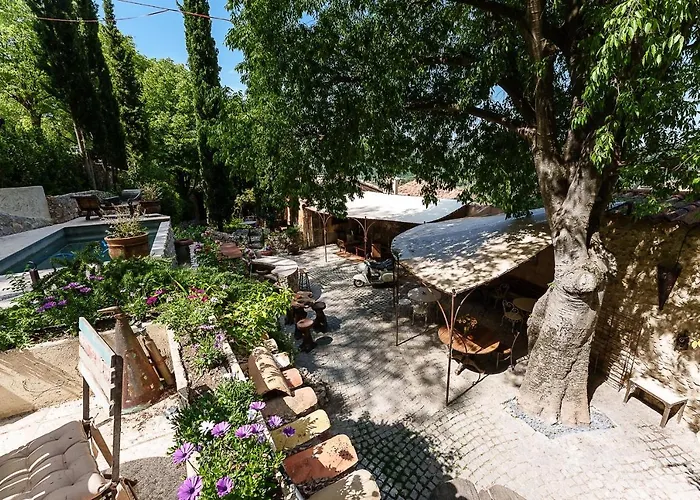 La Bouscatiere 4* Мустье-Сент-Мари