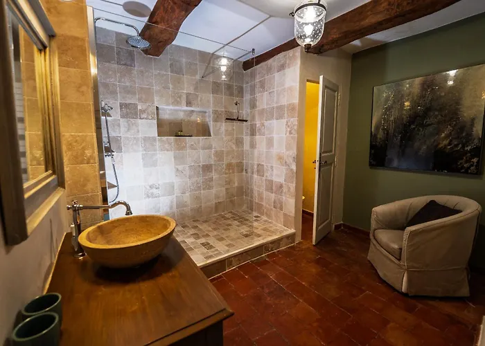 La Bouscatiere 4* Мустье-Сент-Мари