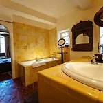 La Bouscatiere