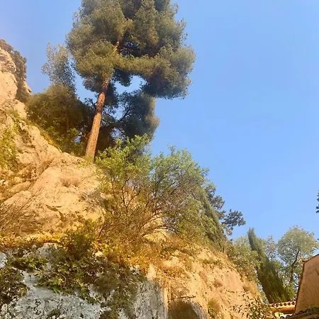 La Bouscatiere بيت ضيافة