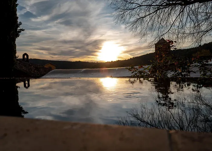 Guest house La Bouscatiere 4*